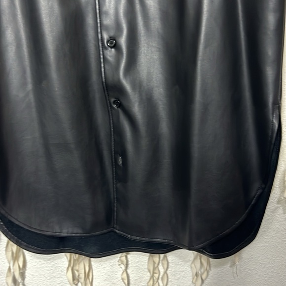 MOTHER The Roomie Frenchie Black Faux Leather Long Sleeve Button Down Size XS - Picture 4 of 11